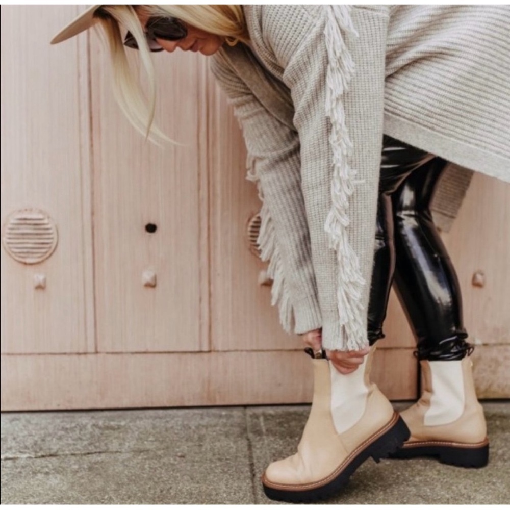 NEW Sam Edelman Laguna Chelsea Boot Sesame Size 10.5